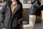 什么颜色耐看（羽绒服什么颜色耐看）