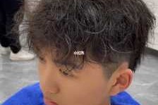 男士自然卷留什么发型（男生自然卷拉直效果）