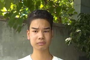 红眉眉头重怎么改,眉头高适合什么发型男生