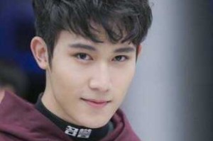 男生短发能烫什么发型（男生有什么好看的短发头型）