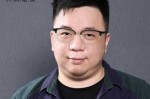 胖人带什么眼镜好看（胖人适合戴什么样式的眼镜）