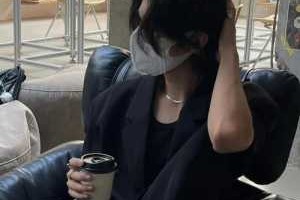男长头发什么发型好看（男长头发什么发型好看图片）