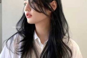 头发软又少适合什么发型（烫发头发细，软，少，适合冷烫，热汤，还是什么烫啊）