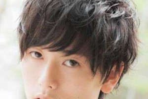 男士烫头后怎么打理（男生烫发要注意什么，潮男烫发后护理方法全解）