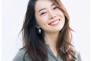 40岁的女人剪什么发型（40岁的女人剪什么发型好看）