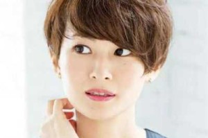 四十五岁的女人留什么发型合适,45岁女人剪什么样发型好看