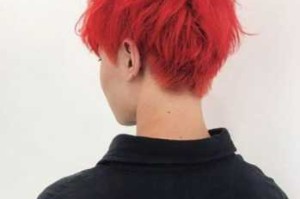 红色头发好看还是金色好看,什么颜色的发型好看男
