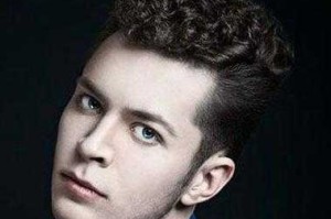 男士短发烫发发型，图片,今年流行什么样的烫发发型