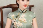 披肩发怎么扎好看简单（旗袍披肩发怎么扎好看简单）