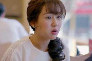 邱莹莹发型怎么扎（邱莹莹发型怎么扎好看）