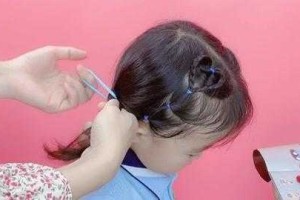 幼儿短发抓卡扎法,怎么给小朋友扎头发不容易散