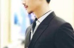 男生长头发怎么扎好看（男生长头发怎么扎好看?）