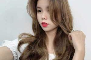 个高脸大的女生适合的颜色,脸大的女生染什么颜色好看