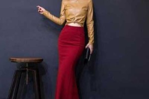 长包臀裙配什么衣服（中长款包臀裙搭配什么外套好）
