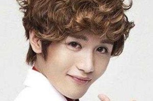 梨形脸的男生适合什么发型,梨形脸适合什么中短发发型