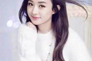 赵丽颖的中分怎么编发（赵丽颖的中分怎么编发型好看）