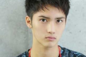 男椭圆形脸适合什么发型（男椭圆形脸适合什么发型图片）