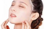 热水敷脸有什么好处,用温水敷脸有什么好处和坏处