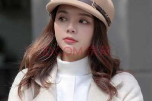 冬天戴卡色帽好还是驼色好,冬季带什么帽子好看女