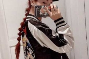 长发戴帽子怎么扎,长发带帽子怎么扎头发好看