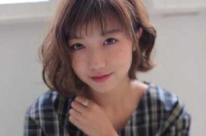 30岁女人适合什么发型（30岁女人适合什么发型显年轻）