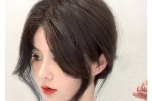 额头短窄适合什么刘海（八字刘海适合额头短的人吗）