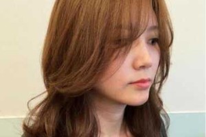 头发是什么样的头发（头发是什么样的头发图片）