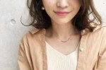 40岁的女人适合梳什么发型车什么颜色的头发,四十多岁女人适合什么发型减龄