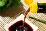 用陈醋洗头发有什么好处（用陈醋洗头发有什么好处和坏处）