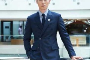 短西发怎么剪,什么发型穿西装好看