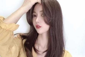 长脖子什么发型（头小、脸小、额头窄、脖子长、高矮适中、偏瘦适合什么发型?长发还是短发?梨花头呢?刘海呢）