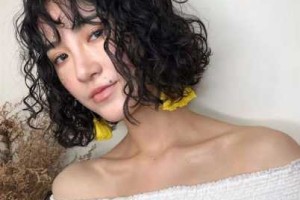 烫发洗后怎么打理卷发（烫发洗后怎么打理卷发好看）