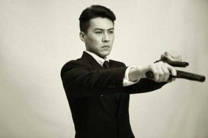 靳东的发型怎么剪（伪装者靳东发型怎么弄）