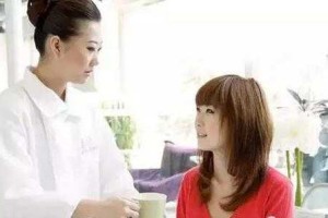 别人介绍女孩第一次见面怎么聊她是做美容的,做美容怎么与顾客沟通做项目
