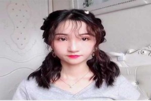 旅游头发怎么扎（旅游头发怎么扎好看）