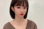 额头窄适合什么短发（脸小，脚型捎长，额头窄，适合剪短发吗？适合剪什么发型的短发）