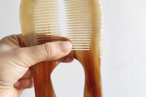 圆梳子怎么用图解（圆梳子怎么用图解视频）