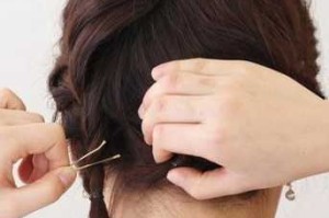 中年盘发简单易学五种短发,中年怎么盘发好看