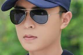 男生什么脸型最好看（高个子脸长的男生带什么颜色的帽子好看）