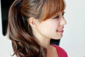 圆脸高马尾怎么扎好看,圆脸怎么扎马尾好看图片