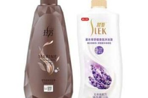 头发很痒是怎么回事（用了拉芳洗发水头很痒,是怎么回事）