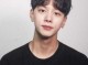 男生大长脸适合什么发型（长脸男生发际线高适合什么发型）