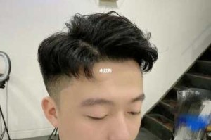 圆长脸适合什么发型（圆长脸适合什么发型男士）