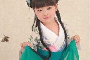宫女头发怎么梳图解（古装丫鬟小女孩怎么形容美貌）