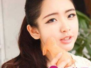 圆脸适合什么发型直发,圆脸长直发怎么扎好看图片