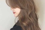 今年流行什么颜色的发型（今年流行什么颜色的发型图片女）