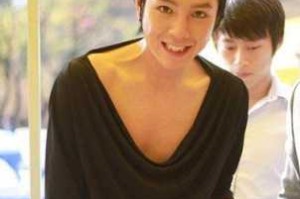 到脖子的短发，扎什么发型好看,脖子长留什么发型好看男