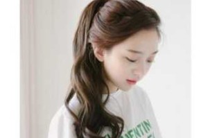 鹅蛋脸怎么扎马尾（自拍头发怎么扎好看）