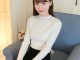 方形脸穿什么类型衣服（方形脸在穿什么领子的衣服好看）
