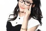 长圆形脸适合什么刘海（女生戴眼镜，圆型脸，留刘海还是不留好啊）
